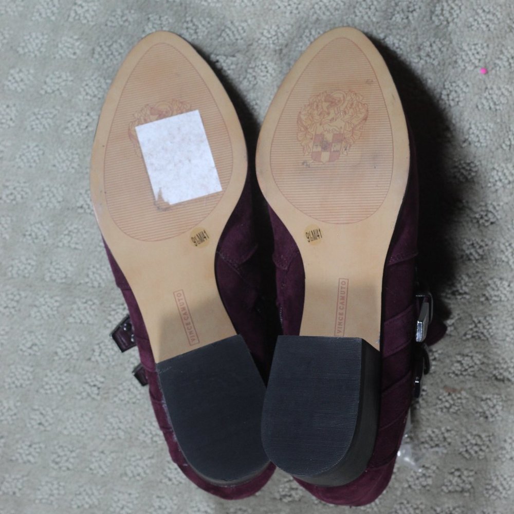 NWOT Vince Camuto Size 9.5M Purple Suede Block Heel Low Ankle Booties - Picture 6 of 6
